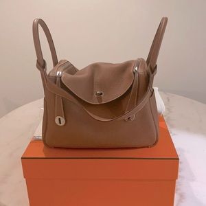 Authentic HERMES Taurillon Clemence Lindy 30